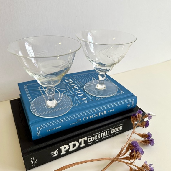 SOLD Vintage Coupe Glasses x2 - Picture 4 of 10